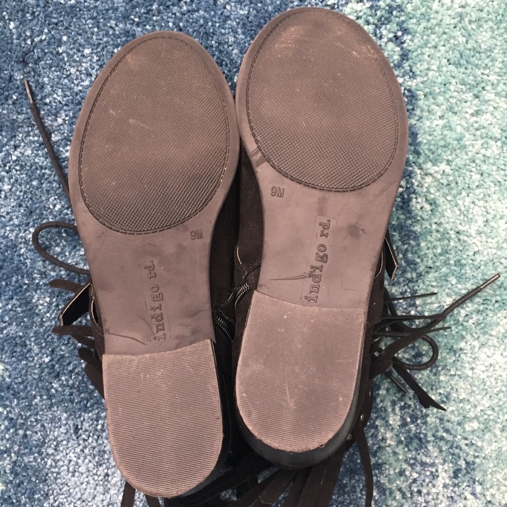 Indigo Rd Black Booties - Picture 6 of 6